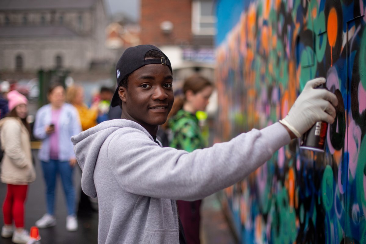 LKagainstracism's tweet photo. Have you seen our mural in Limerick? Groups dedicated to integrating migrants in Limerick came together to send this message of solidarity

Help us Root Out Racism in Limerick by talking about racism on #WorldDiversityDay, May 21. 

More: https://t.co/syTupmejYG

#RootOutRacismLK https://t.co/GGsZurkXV7