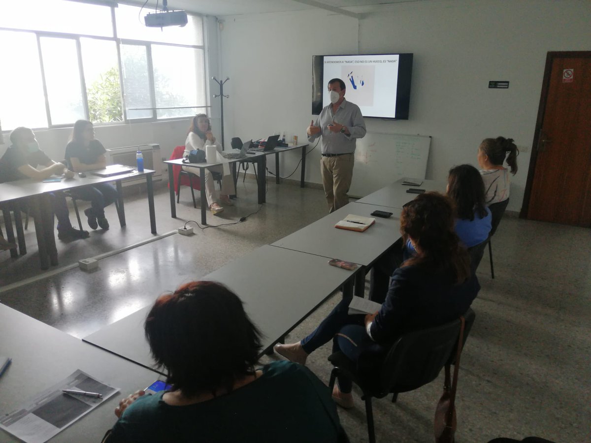 AnelNavarra's tweet photo. 📣Dentro del programa de sensibilizacion en Economía social sobre el #modeloGPES financiado por el @gob_na hemos organizado una jornada comarcal en #Estella junto con @Laseme y Embega hablando del equilibrio personal y profesional, de la mano de Jesús María Elizalde https://t.co/JJz22x6fqu