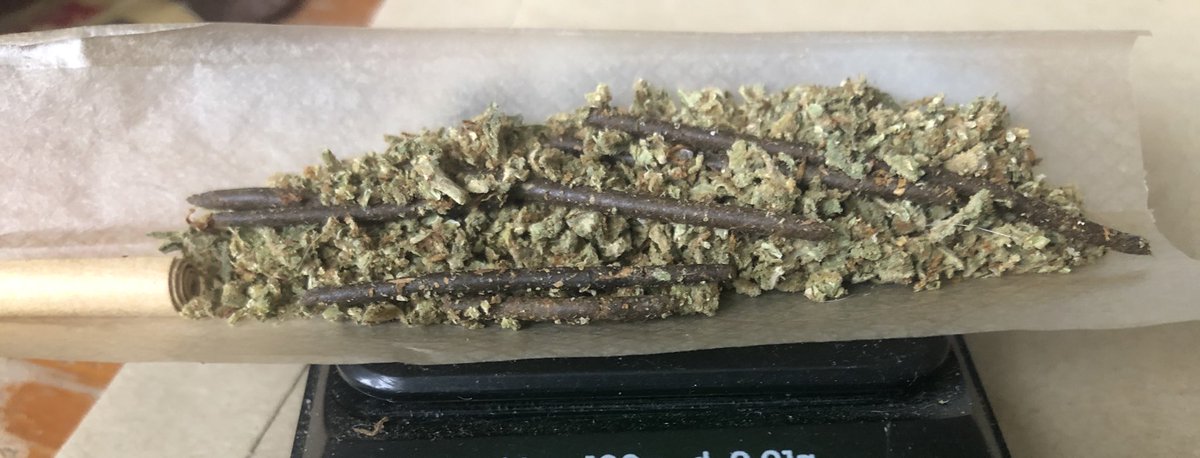 Greengiggles420's tweet photo. Happy @420🌱 from the Emerald Isle 🇮🇪have a beautiful day wherever you are #CannabisCommunity #Stoners #MoroccanHash #GrowYourOwn #legaliseit https://t.co/WpTz8KOehn