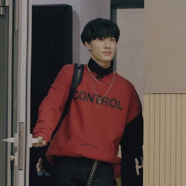 bydgem's tweet photo. Go little rockstar....
#TREASURE #YEDAM @treasuremembers https://t.co/nB4P3N4iVp