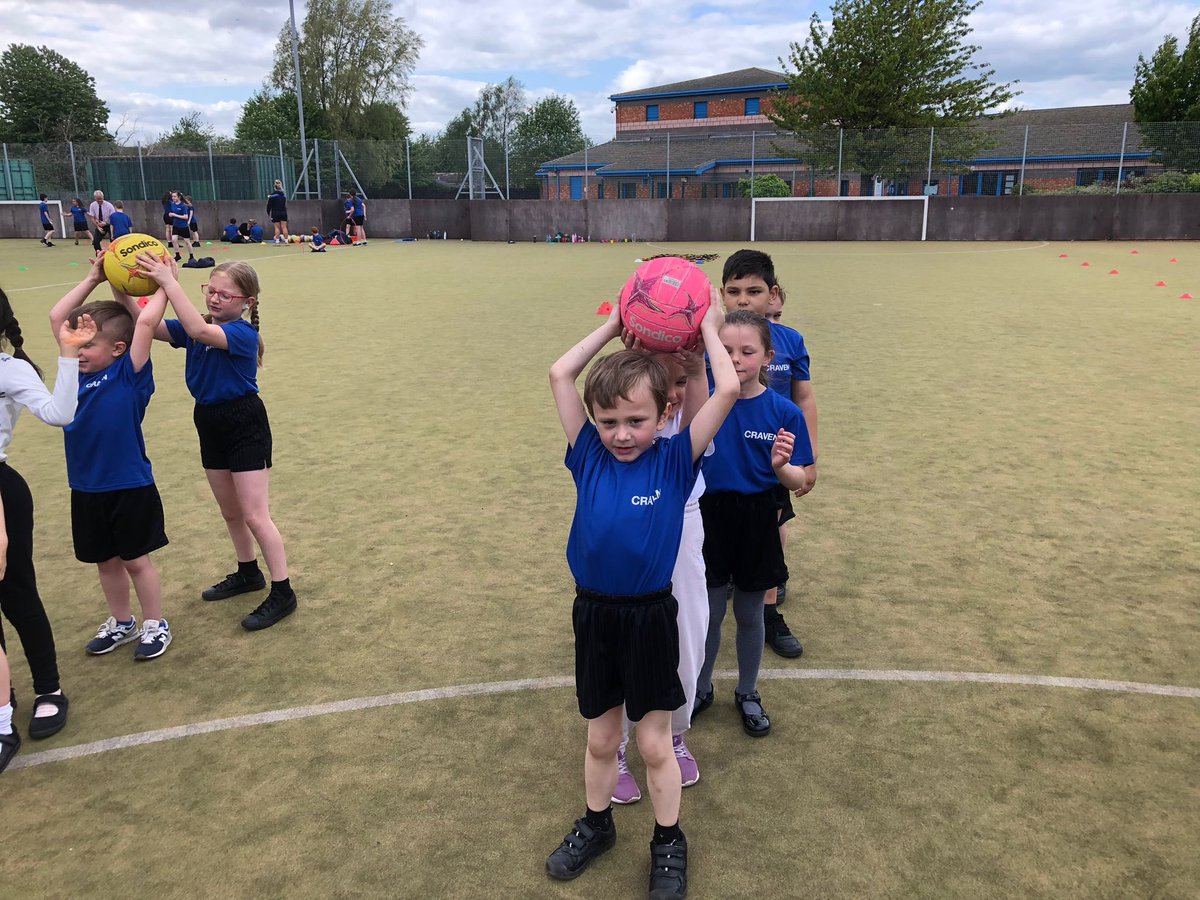 DeltaCravenY2's tweet photo. Another amazing Elite session - well done year 2! @DeltaCraven https://t.co/euYDLlXgaC