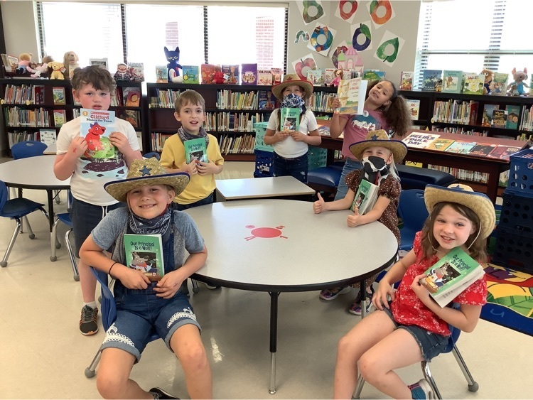 primaryrams's tweet photo. The Paragould Rotary Club donated a book for every student at our school! Ms. Allred’s class was so excited to get their books! #littlerams https://t.co/FVju4bxDjL