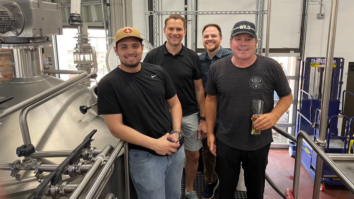 MasonJarKitchen's tweet photo. Eagan’s own @BaldManBrewing makes some of the most popular beers on our tap line, so we visited to do a tasting and learn about their brew process. Cool fact: Their sustainable system filters and reuses water from the brewing process to make more beer! https://t.co/kDe9PvsMwl