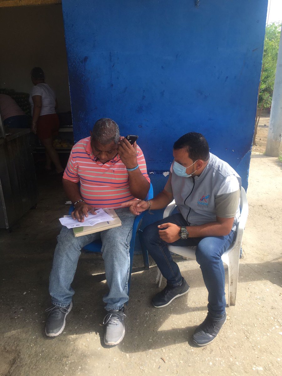 GaceUnimagdaln's tweet photo. 📍#AEstaHora | Continúa la aplicación de la ficha de identificación 📝para el fortalecimiento de los grupos de interés de Cenit en Pozos Colorados. 

#ComunidadEmpoderada 
#DesarrolloTerritorial https://t.co/IVveBF2Msb