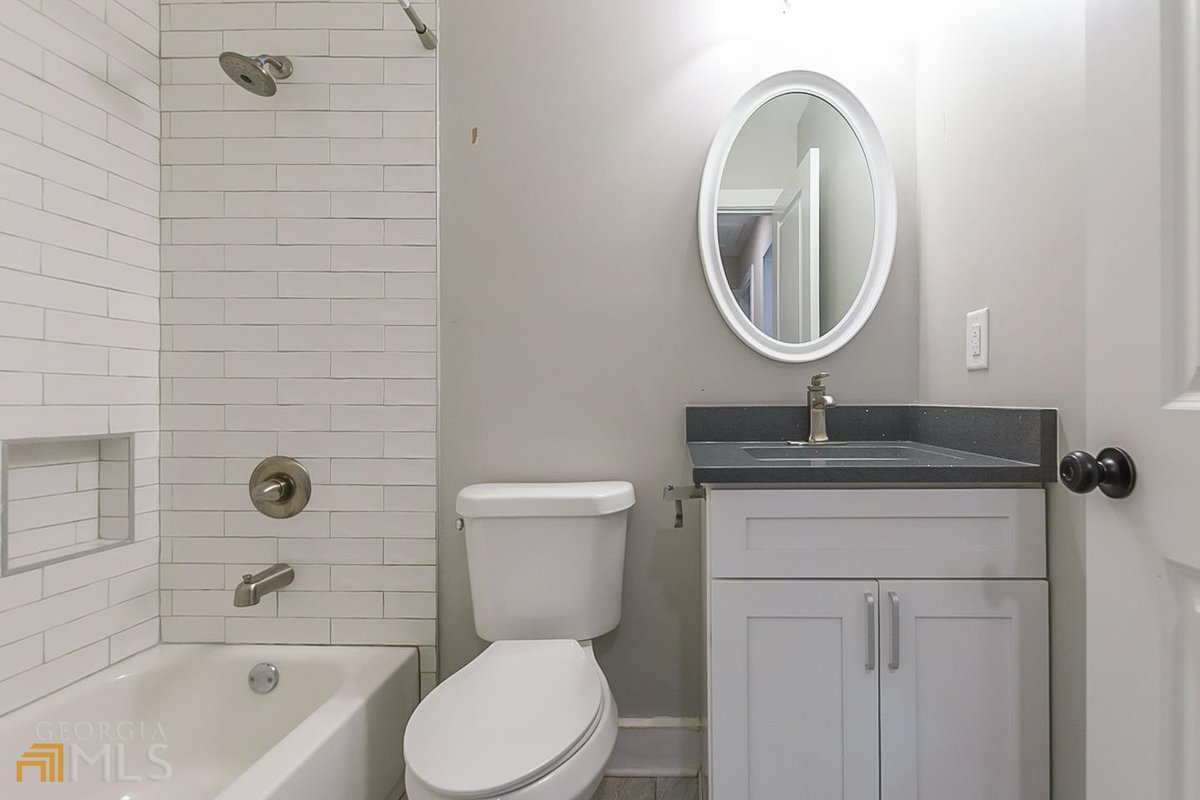 TheHomeBoyRE's tweet image. Bright Decatur listing ✨ #decaturhomes #decaturrealestate #metroatlantahomes #metroatlantarealestate #buyahome #sellahome #invest #thehomeboy #markusbutts