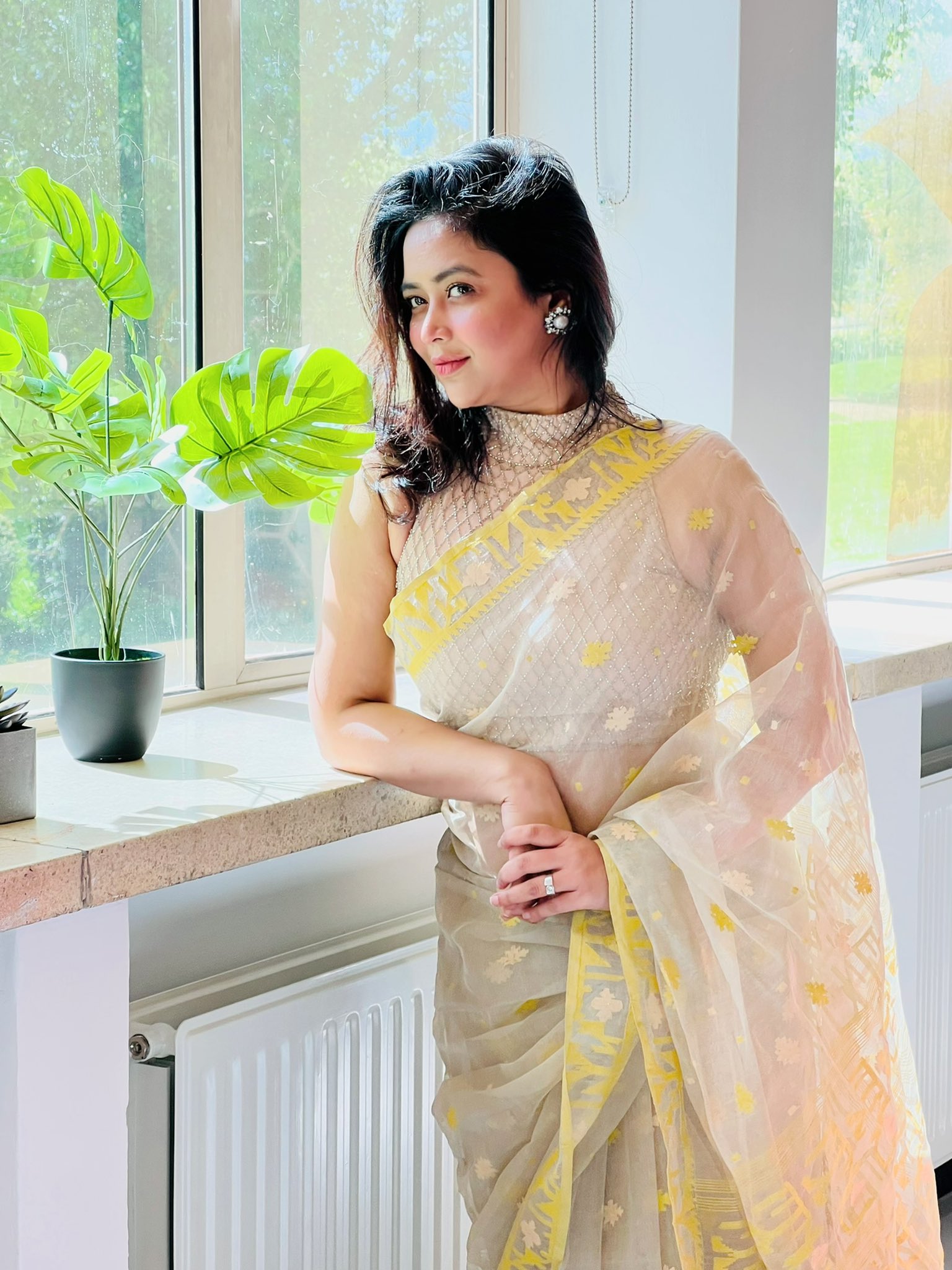 Ashna habib bhabna on Twitter: "#জামদানী #ashnahabibbhabna https://t.co/GwecRKTZQ5" / X