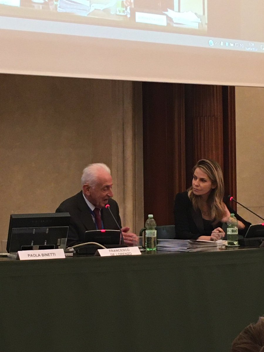 favo_it's tweet photo. 🗣 F. De Lorenzo:”Il nostro obiettivo è trasferire nell’opinione pubblica la consapevolezza che dal #cancro si guarisce e togliere lo stigma che ancora grava su chi è guarito dal #tumore” #gnmo22 https://t.co/WobTfBFW3N