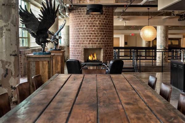 Love Where You Live..
#HechtWarehouse #TheBeautifulDistrict #LoveWhereYouLive #HechtLifestyle #IvyCity #LuxuryLiving #HeartYourHomeAtKettler