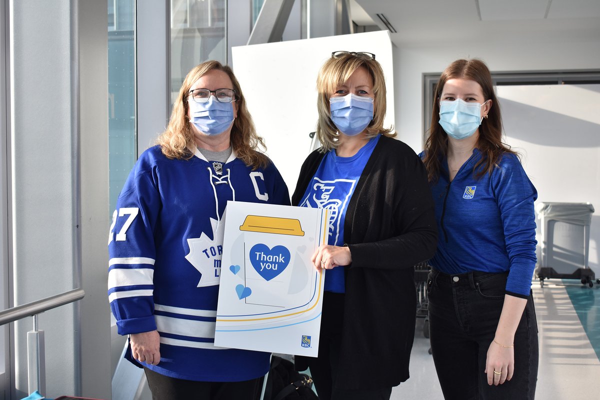 Jo_Brant's tweet photo. Thank you to @RBC & the volunteers who visited JBH today to show their appreciation for our healthcare workers with thank you messages & Tim Horton’s gift cards.
Watch this video RBC made in recognition of the hard work & sacrifice of healthcare workers https://t.co/laYQC7Yqi2 https://t.co/v6QCKqLkER