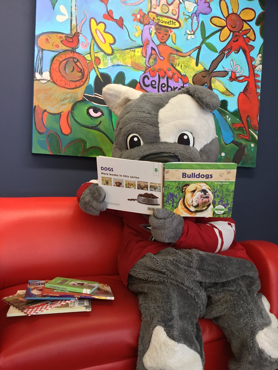 bestechlmascot's tweet photo. Went by the Allen Public Library this morning to check out their Summer Reading Club! I was able to hang out and read some books!
They kickoff their program on Monday, May 23! Sign up your kids + more details: π https://t.co/aZVDqcjTyy #readingiscool #exploreyourmind https://t.co/I6cmXbaGRX