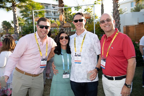 maudette2's tweet photo. I want to thank all of our #LPLAdvisors who took time out of their busy schedules to connect with us at #LPLSummit.
Looking forward to seeing many of you again soon at #LPLFocus! https://t.co/CFjBDcODS7