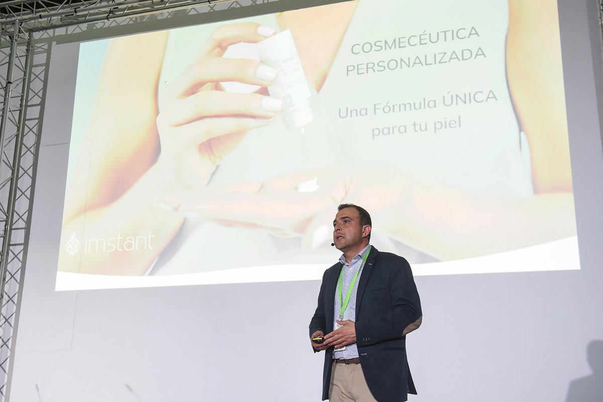 agenciasekuens's tweet photo. ¡Enhorabuena a los finalistas! #Imstant #Revatlution #CyclePlatform, proyectos innovadores y disruptivos. En especial a Cycle Platform que se ha llevado el premio a la mejor Startup 🚀👏del #AID22 https://t.co/Pp9cctQGP8
