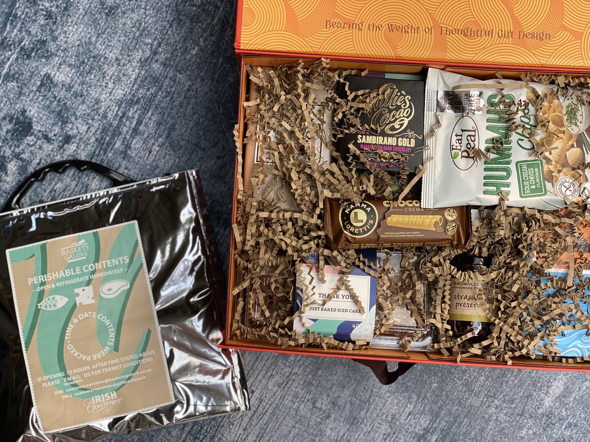 BasketsGalore's tweet photo. Today's Gift Basket Of The Day is the "Great Taste Award Cerium Hamper" https://t.co/xkRs5wqqs8 🧀 Follow &amp; RT to enter #prize draw to #win a Gift Basket. More info via our blog. #dailydispatch #gifts #competition #giftbasketsrule #thankyougifts #foodhampers https://t.co/2bT4HcDs4H
