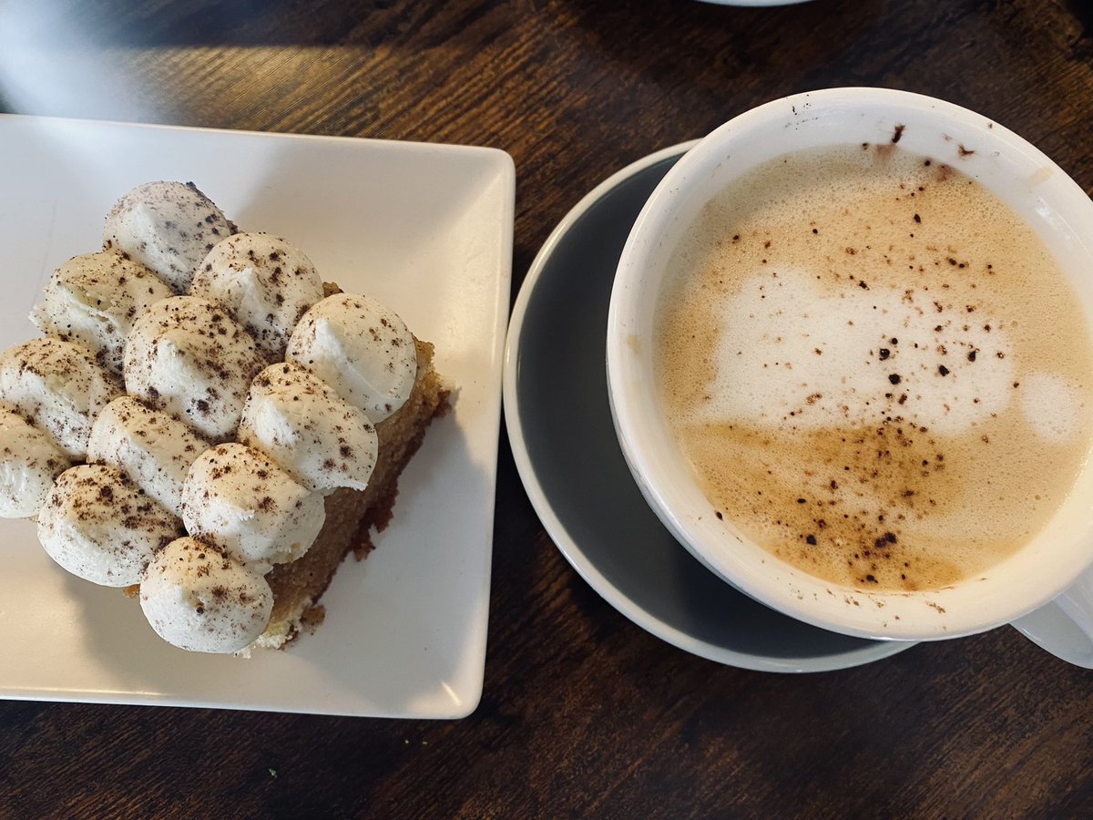 NicolaDenyer1's tweet photo. Amazing Cappuccino Cake and Oat decaf cappuccino at MadiBakes. #itsnotFriday #sowhat ๐๐ https://t.co/7dV4uwoiq7