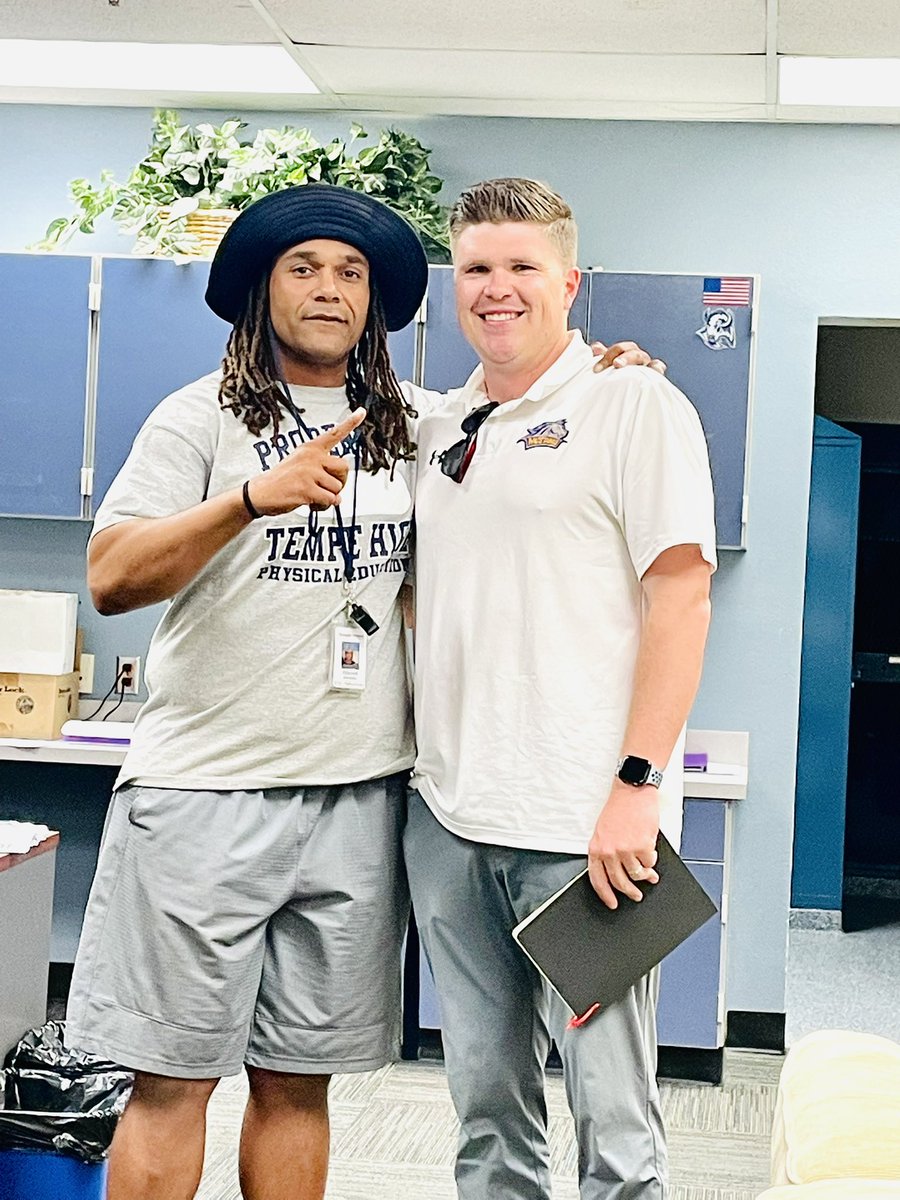 TempeFootball's tweet photo. Great time yesterday chopping it up with @CoachMac_A &amp; @WNMUFootball staff. Seems we are not the only ones talking about the rejuvenation of our program here at @ThsBuffaloes. We appreciate you stopping by!
#BuffsBackOnTheBlock https://t.co/uTOFdoW4bl