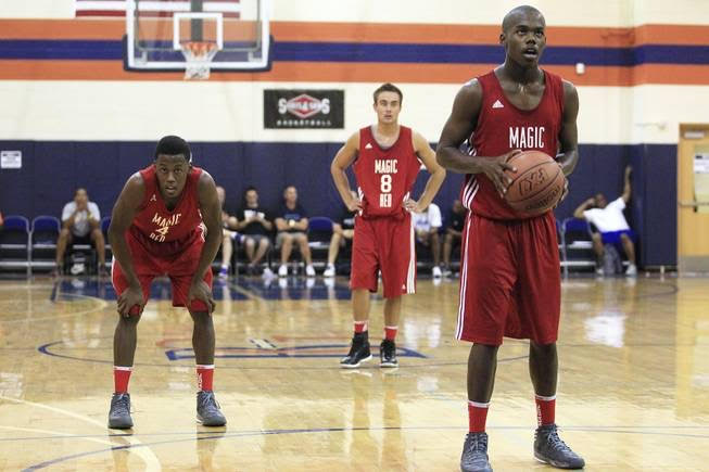 GAOTG03's tweet photo. Shoutout to @Compton_Magic for helping put my brother and I on the map back in high school! ✨

#throwbackthursday #athleticscholarship #highschoolsports #collegesports https://t.co/N6Hwi2uIvC