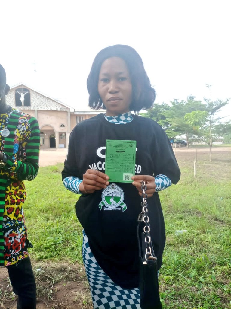 CDDWestAfrica's tweet photo. Day 2 of the vaccination exercise at  Nekede polytechnic as more students  gets thier Covid-19 Vaccines.

@HassanIdayat
@ISRAELADE2
#GetVaccinatedNigeria
#Vaccines https://t.co/ZtVitVJGB2