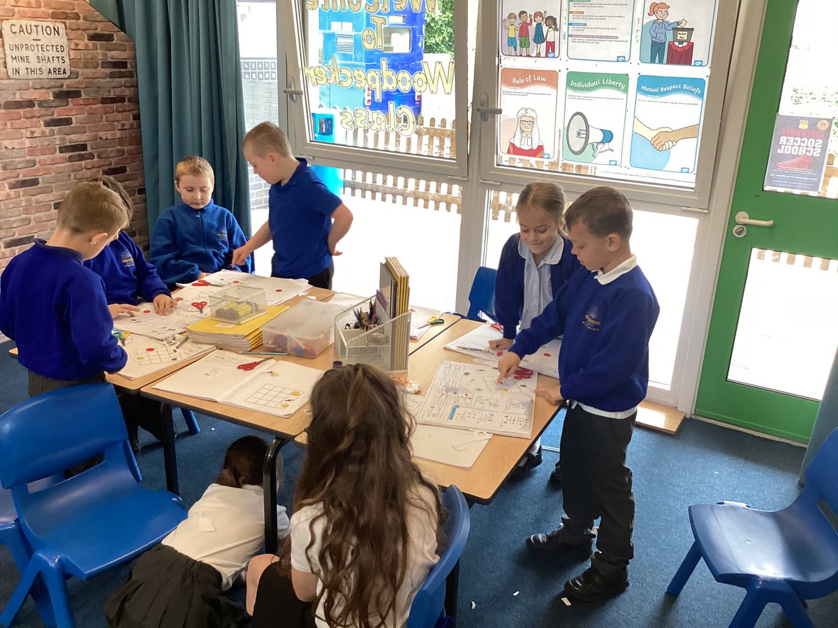 Y2woodpecker's tweet photo. Today in maths, we completed a practical maths activity by moving objects up, down, left and right! #Maths #PracticalActivity #PositionAndDirection https://t.co/9m4s6VSPUY