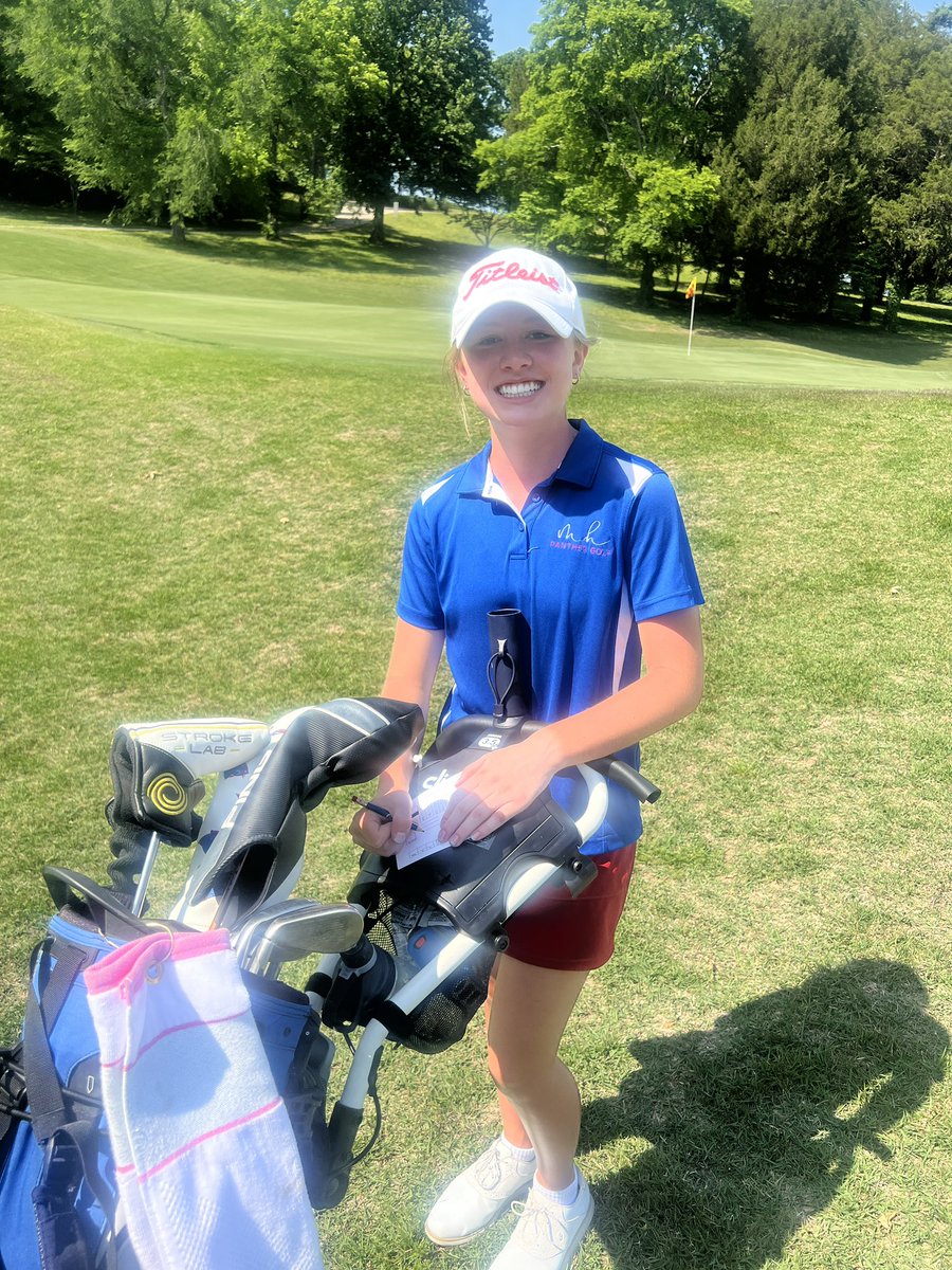 gjwillingham's tweet photo. Sophomore Esther Alexander with a strong 75 breaking 80 for the first time on final day of State Tournament.  #bluemap #statechamps https://t.co/Qxw6drqXlM