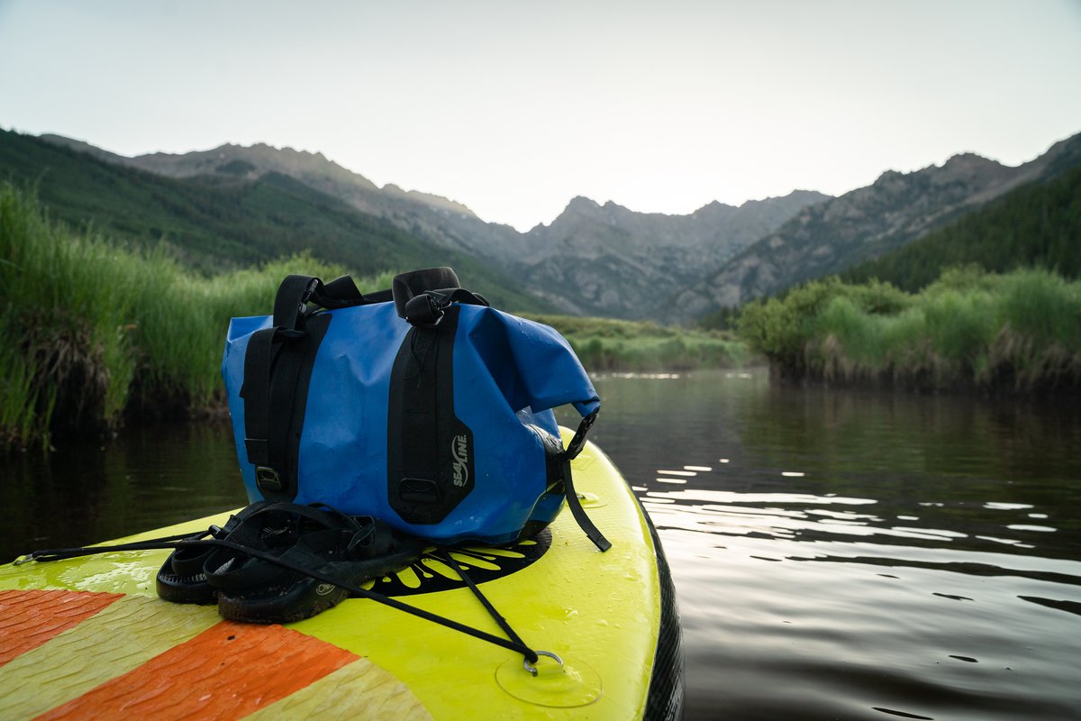 SealLine's tweet image. When the fate of your essentials hangs in the balance (particularly your balance 👀), having a waterproof duffel makes it easy to protect your most vulnerable items from the elements while allowing easy access.
ow.ly/zKSH50J6ssT
—
#SealLine
📸: @RossBernards