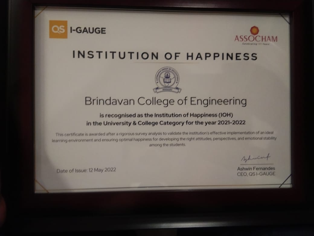 NCCBrindavan's tweet photo. @Brindavan_BGI  is recognised as the institution of happiness in the university and college category for the year 2021-2022. Proud moments for Brindaviants✨✨ https://t.co/SXFZqHmRea