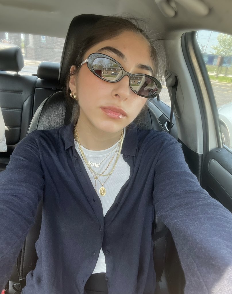 HAPPlMESS tweet picture