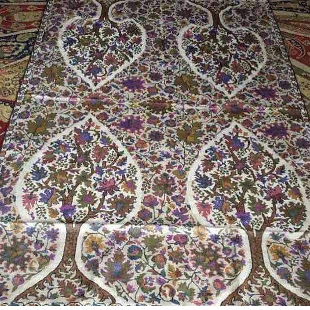 mrsnasirbaba's tweet photo. #Kani #pashmina #jamawar https://t.co/2JZYQXiRLr