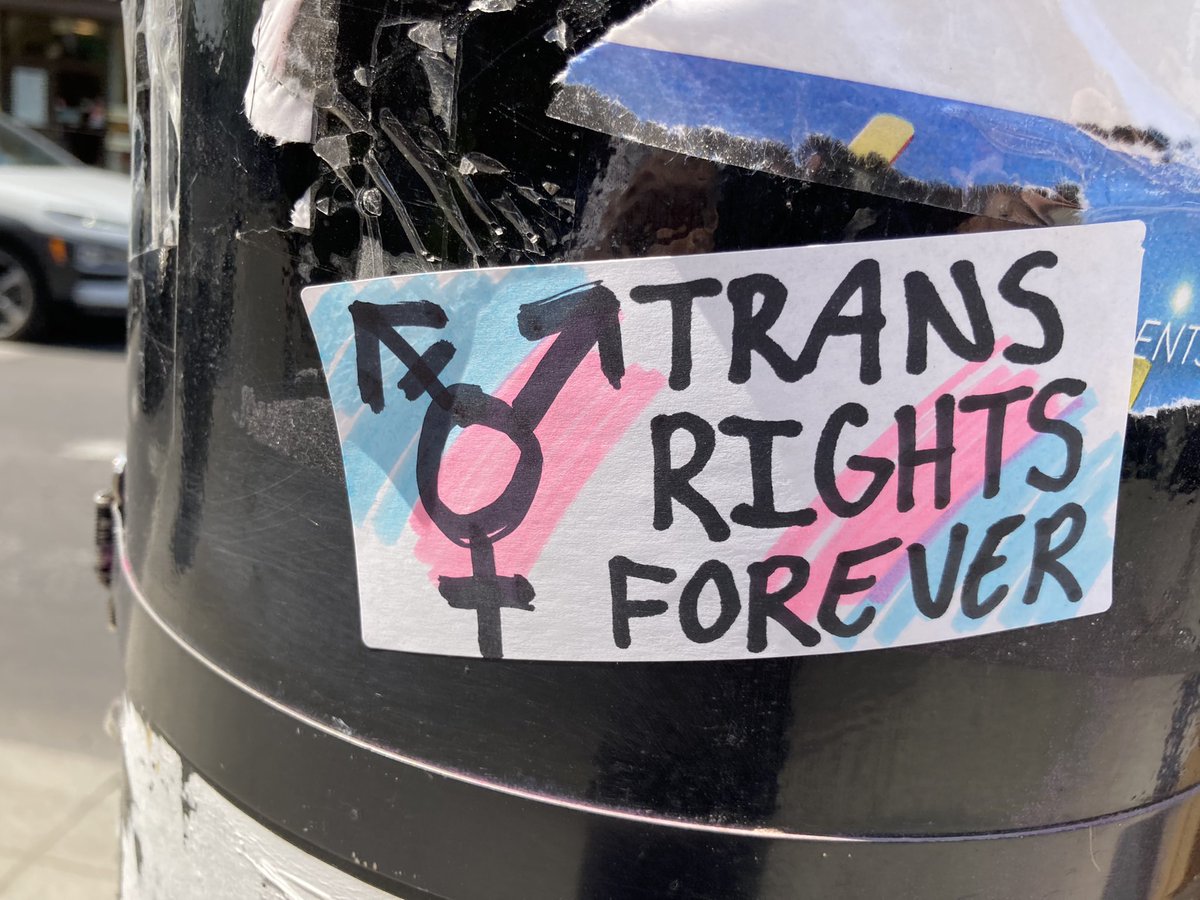ShannonBDouglas's tweet image. This is just barely above carving your initials in a picnic table or a tree. Or spraying graffiti like: 
 
I ❤️ Justin Bieber 

#stickerwars. Ottawa. 

Btw, I ❤️ JK Rowling