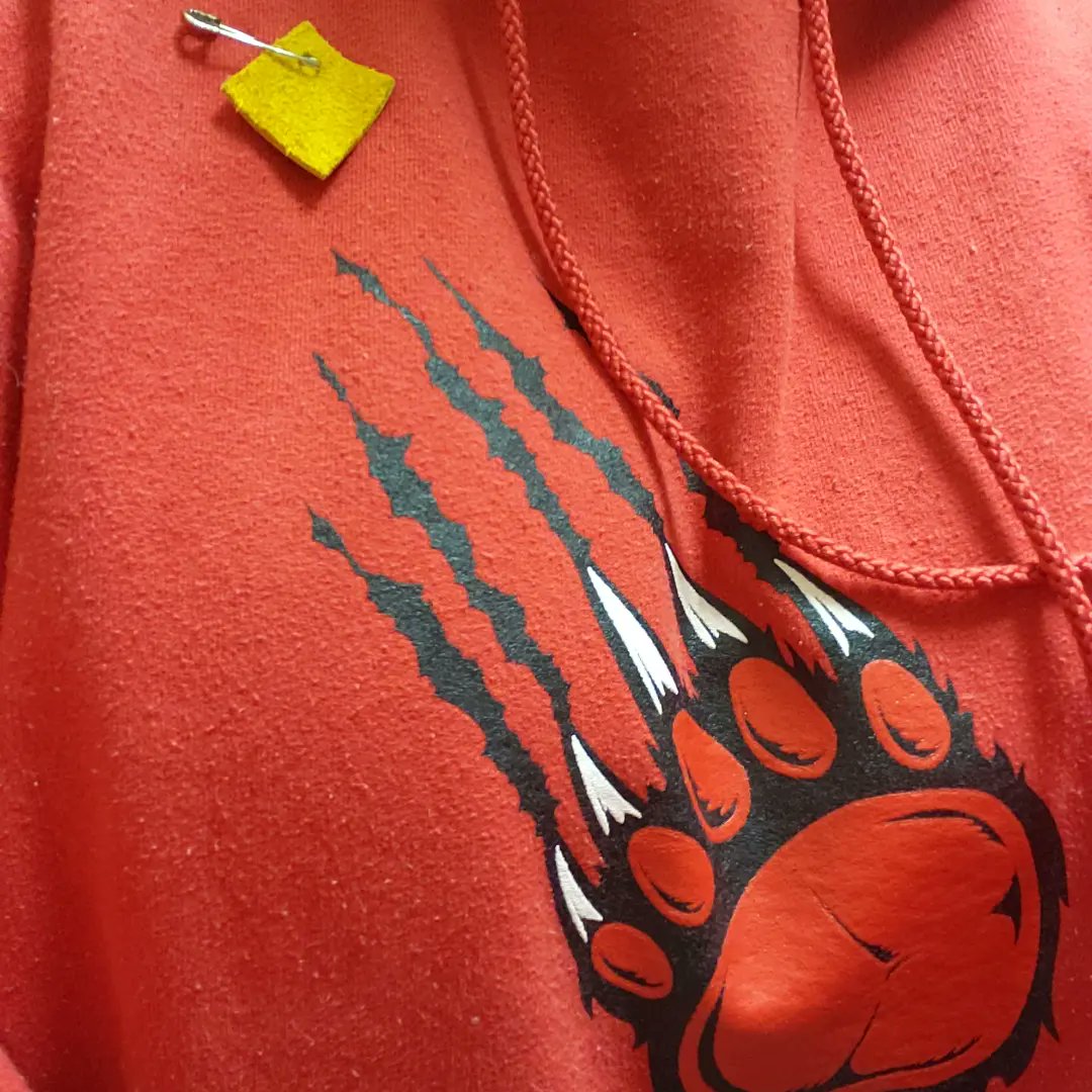 So grateful to have an amazing group of students in my Gr 9 PE class! We are all wearing our Moose Hide Pins and spent time creating posters this morning while engaging in respectful and meaningful learning. <a href="/Moose_Hide/">Moose Hide Campaign</a> <a href="/BalfourColl/">Balfour Collegiate</a> <a href="/RegPublicSchool/">Regina Public Schools</a>