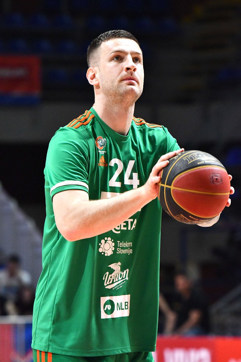 Odštevamo minute do začetka tekme <a href="/KKCedOL/">Cedevita Olimpija Ljubljana</a>. Ljubljanski košarkarji so že na igrišču. 18.50 začnemo neposredni prenos na #tvslo2. <a href="/ABA_League/">ABA League</a> <a href="/kkcrvenazvezda/">KK Crvena zvezda Meridianbet</a> <a href="/TVSLOsport/">Športni program TV Slovenija</a> 
📸: <a href="/KKCedOL/">Cedevita Olimpija Ljubljana</a>