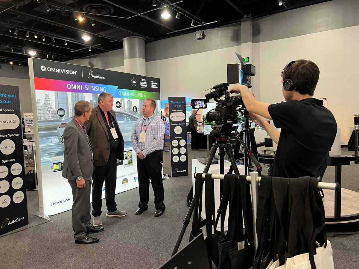 OMNIVISION_NEWS's tweet photo. Day 3 of @AutoSens_ Detroit. We hope you didn't miss the exciting tech talks by our Boyd Fowler &amp; Eiichi Funatsu. If you did, stop by at the CENTRAL booth today to witness #InfiniteIngenuity breakthroughs and talk to us!

#AutoSensDetroit #Automotive #ADAS https://t.co/3Bkd7aMCem