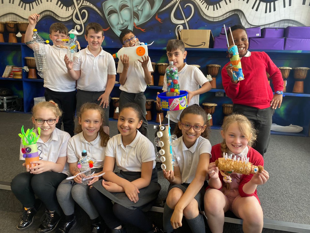 knightontmet's tweet photo. Saving Saffron Brook update… lots of creativity today using recycled materials to make wonderful creations, including bird feeders⭐️ @EcoSchoolsLCC #environmentalwork #passion #enthusiasm https://t.co/zioWz187m5