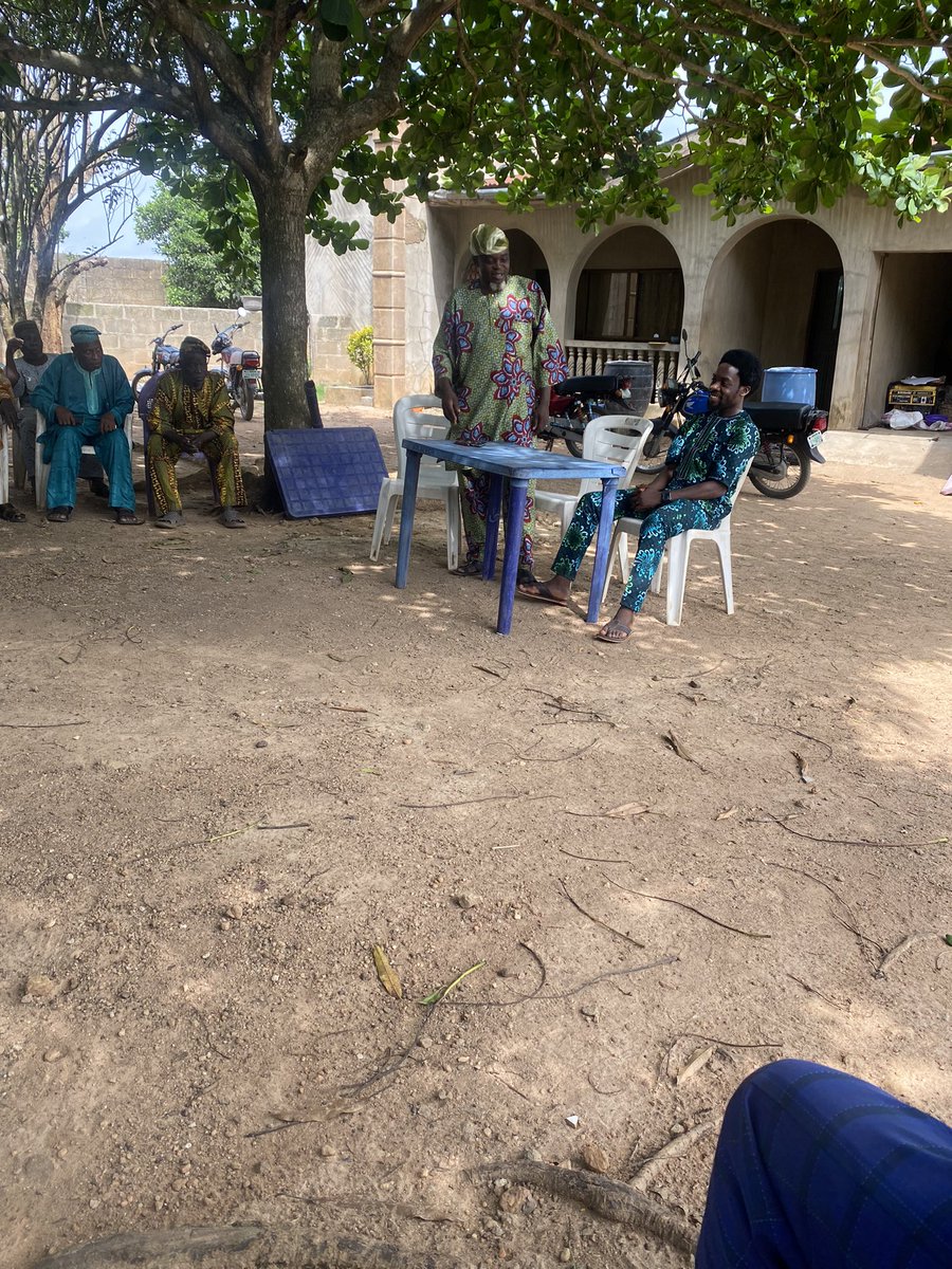 Deshysmalls's tweet photo. Addressed some community elders and youth leaders today. https://t.co/wVVcLb2fCC