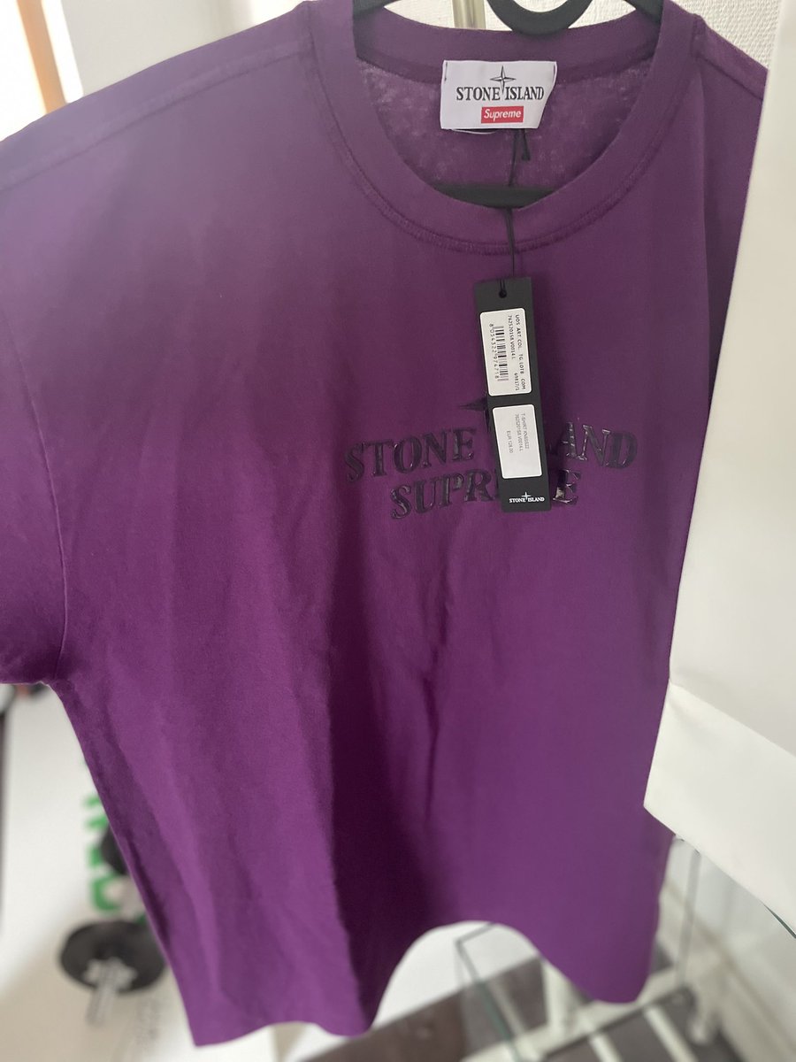 Msolo0125's tweet photo. Stone Island x Supreme drop #hamburggermany #supreme #Stoneisland https://t.co/MaQAM4dB56