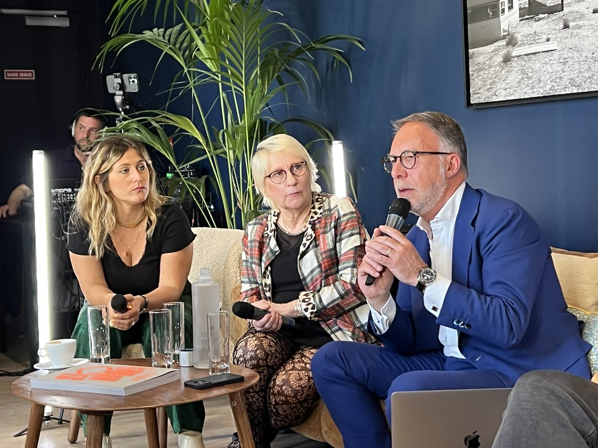 Si les Français restent très attachés au travail, c’est le rapport à l’entreprise qu’ils reconsidèrent. Retrouvez l’étude réalisée par @groupeactual et @betc sur ledroitautravail.com
#droitautravail