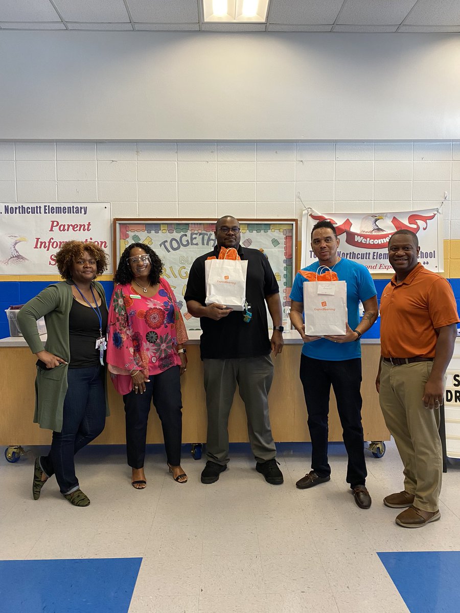 lisalovestech's tweet photo. Congratulations from @ExploreLearning to the #ELGizmos and #Science4Us top teachers and schools in Clayton County Public Schools! https://t.co/qXaCn0vI3I