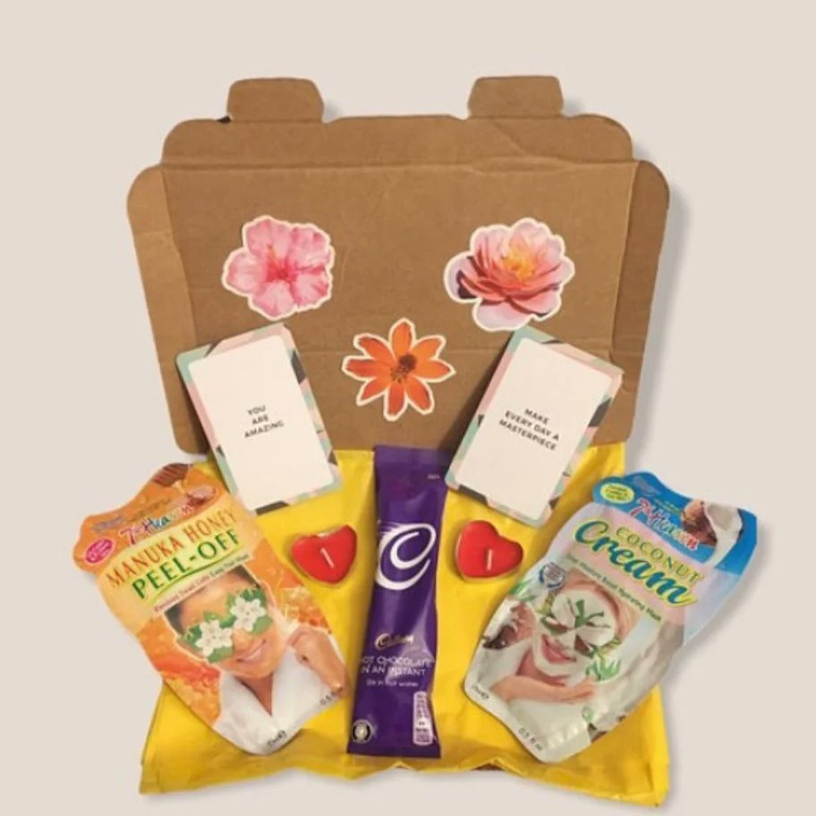 ExemplaryMade's tweet image. 📢 Order Update 📢

For anyone looking to place an order with ourselves, tomorrow will be the last day we will be posting orders as we are on holiday from the 14th May to 21st May. ⛱ 

All enquiries/orders placed during this time will be responded to when we are back. 📱