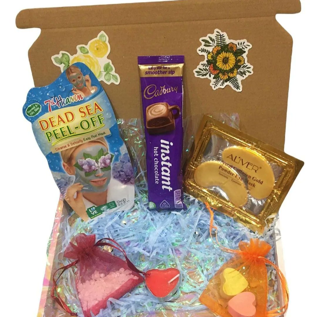 ExemplaryMade's tweet image. 📢 Order Update 📢

For anyone looking to place an order with ourselves, tomorrow will be the last day we will be posting orders as we are on holiday from the 14th May to 21st May. ⛱ 

All enquiries/orders placed during this time will be responded to when we are back. 📱