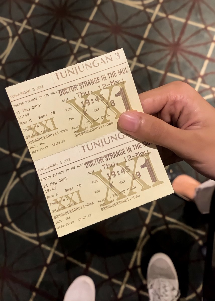 movicdarma's tweet photo. Saya adalah Dr. Strange
Christine: "Are u happy?"
Dr. Strange: "Yes" https://t.co/nEtu0ScGam