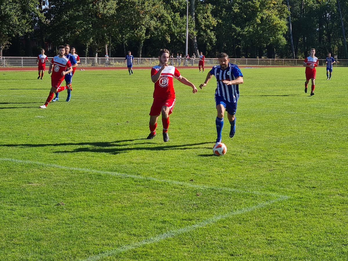 SudOuest_Sport's tweet photo. Football Régional : l’heure de vérité pour Andernos https://t.co/GIjAnq3DyJ https://t.co/31RaNEjL7w
