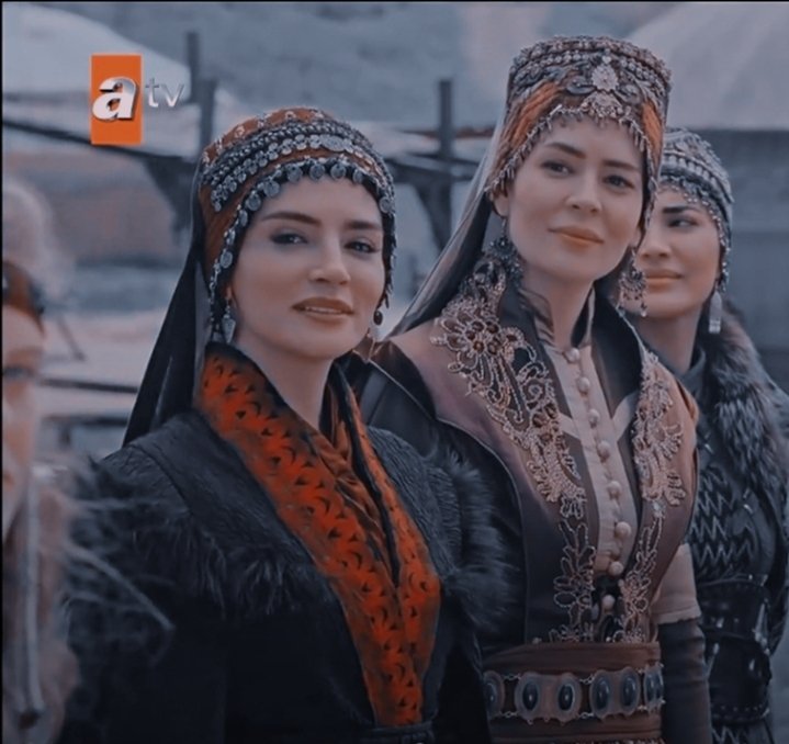 Emmi kızımla protle yapmalık bi poz 😎☺
#SelviHatun #MalhunHatun #KuruluşOsman 

#KuruluşParodi