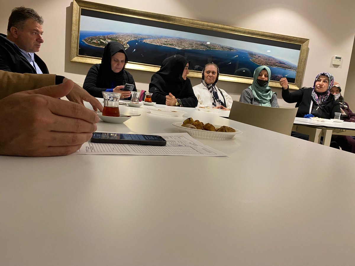 akpartifsm's tweet photo. AK Parti Sarıyer İlçe Başkanı Sn. Halil İbrahim KURŞUN @Hibrahimkursun  ve Ak Parti FSM Mahallesi Yönetim Ekibi İle Haftalık Toplantımızı Gerçekleştirdik. https://t.co/XaLh4jOtX7