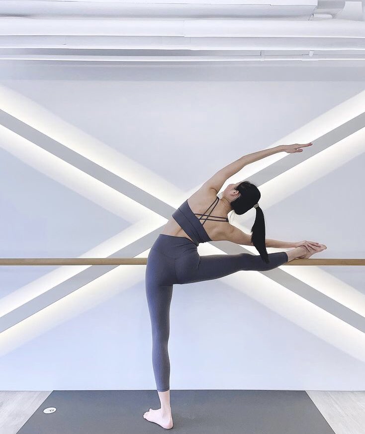Alice39398's tweet photo. Yoga, it's okay to practice yoga, which is good for your health.🥰 https://t.co/KYJ1bra9Xc