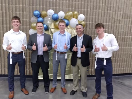 Emporia253's tweet photo. Congratulations to the Emporia High School seniors and National Honor Society new members who were recognized on Wednesday night at the National Honor Society New Member Induction Ceremony and Senior Celebration!  #EmporiaProud https://t.co/ovQeV21vk1