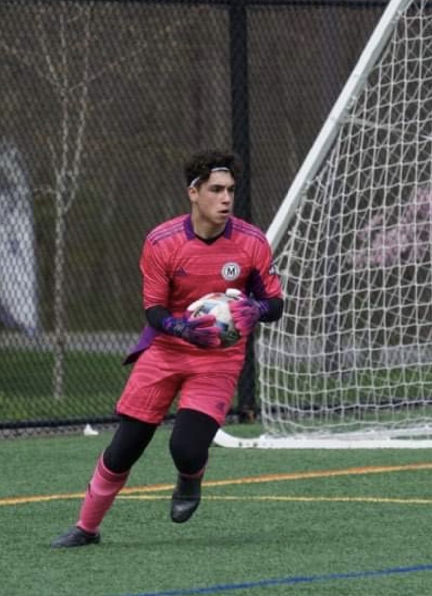 DiStefanogk1's tweet photo. Ready for #mlsnextflex tournament this weekend!
Letβs go Met Oval!
#mlsnext #metoval #keeperofthehouse #portiero #soccer #goalkeeper #johnnydistefanogk1 https://t.co/AF6yJnTr0K