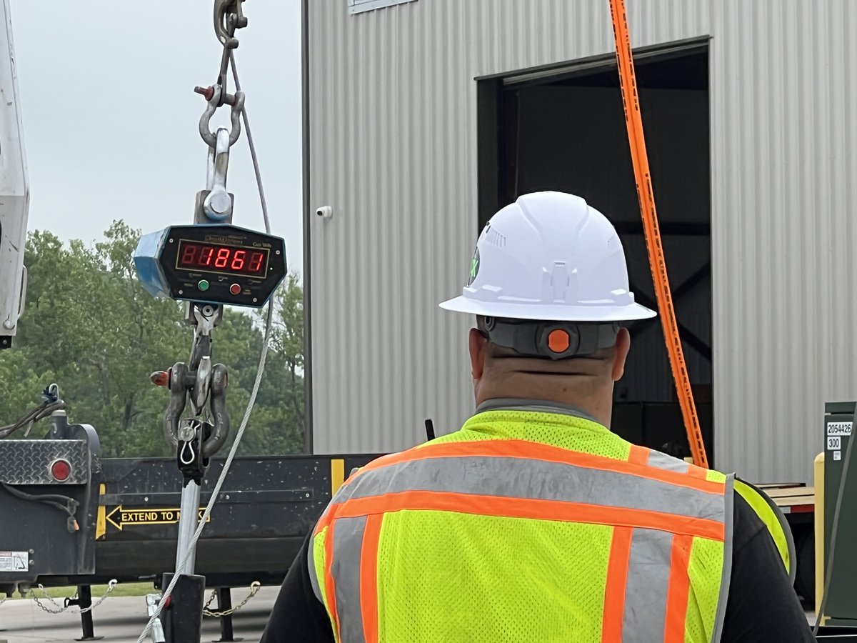 LineWiseUp's tweet photo. Beautiful day for load testing TLL-1300’s ☀️

#UtilityProducts #Lineman #LineWork #LineWise #Linemen #LinemanLife #LinemanPride  #LineLife #Powerlineman #HighVoltage #BareHand #ElectricUtility #Transmission #Distribution #ThankaLineman #DoingItHot #GotPower https://t.co/LgWDg1CLpw