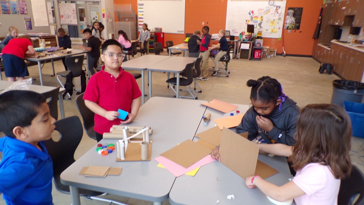 StemWloo's tweet photo. 🏘🏢🏫Lowell Elementary School students built structures using various cardboard materials in art class!  Check out some ideas they had for making structures stable.    We love to see our students learning by doing.  STEAM in @WaterlooSchools. https://t.co/KLmGEDc3pZ