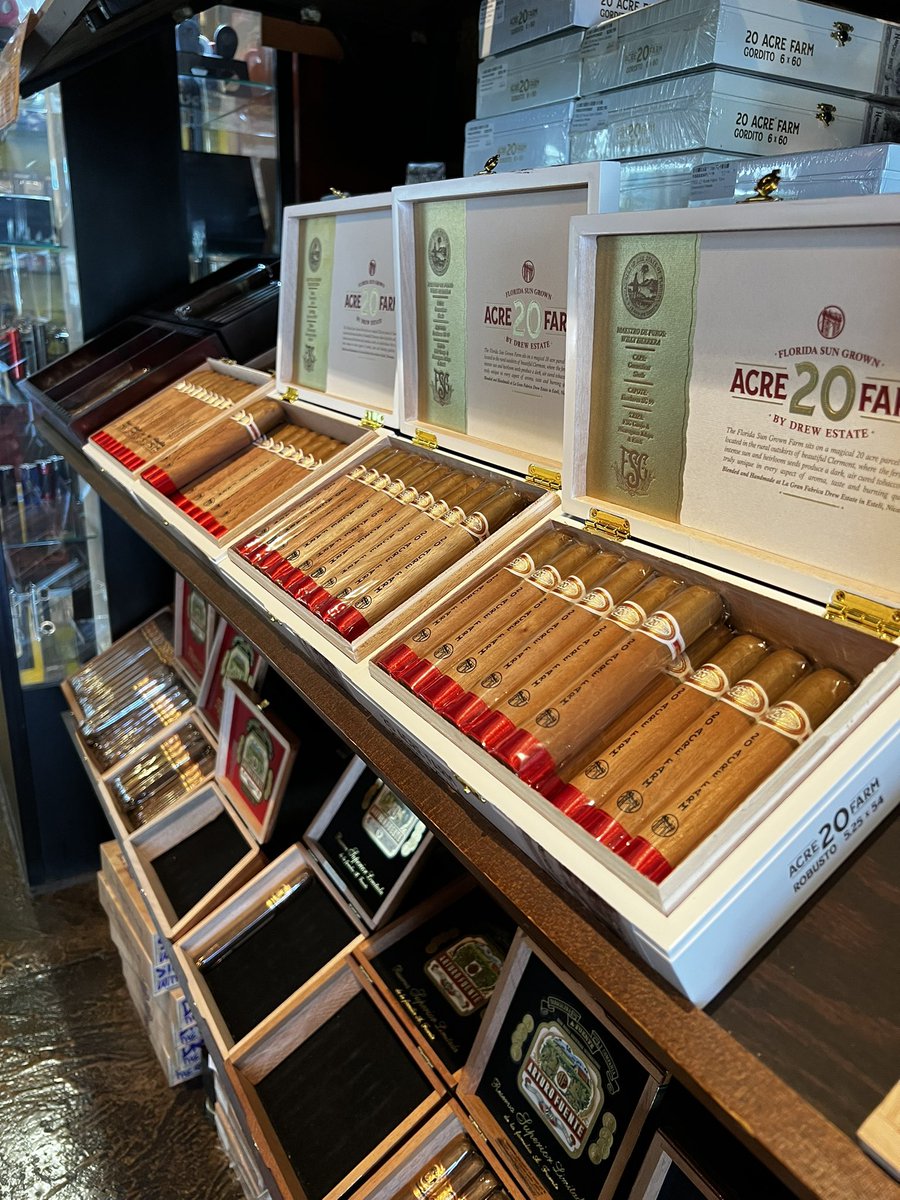 CoronaCigarCo's tweet photo. Today is the 20 Acre Farm Sales Event at Corona Cigar Sand Lake. Stop by from 2pm-9pm and take advantage of these awesome deals! #20AF #DrewEstate #FSG #CoronaCigarCo https://t.co/2TuAslpdNl