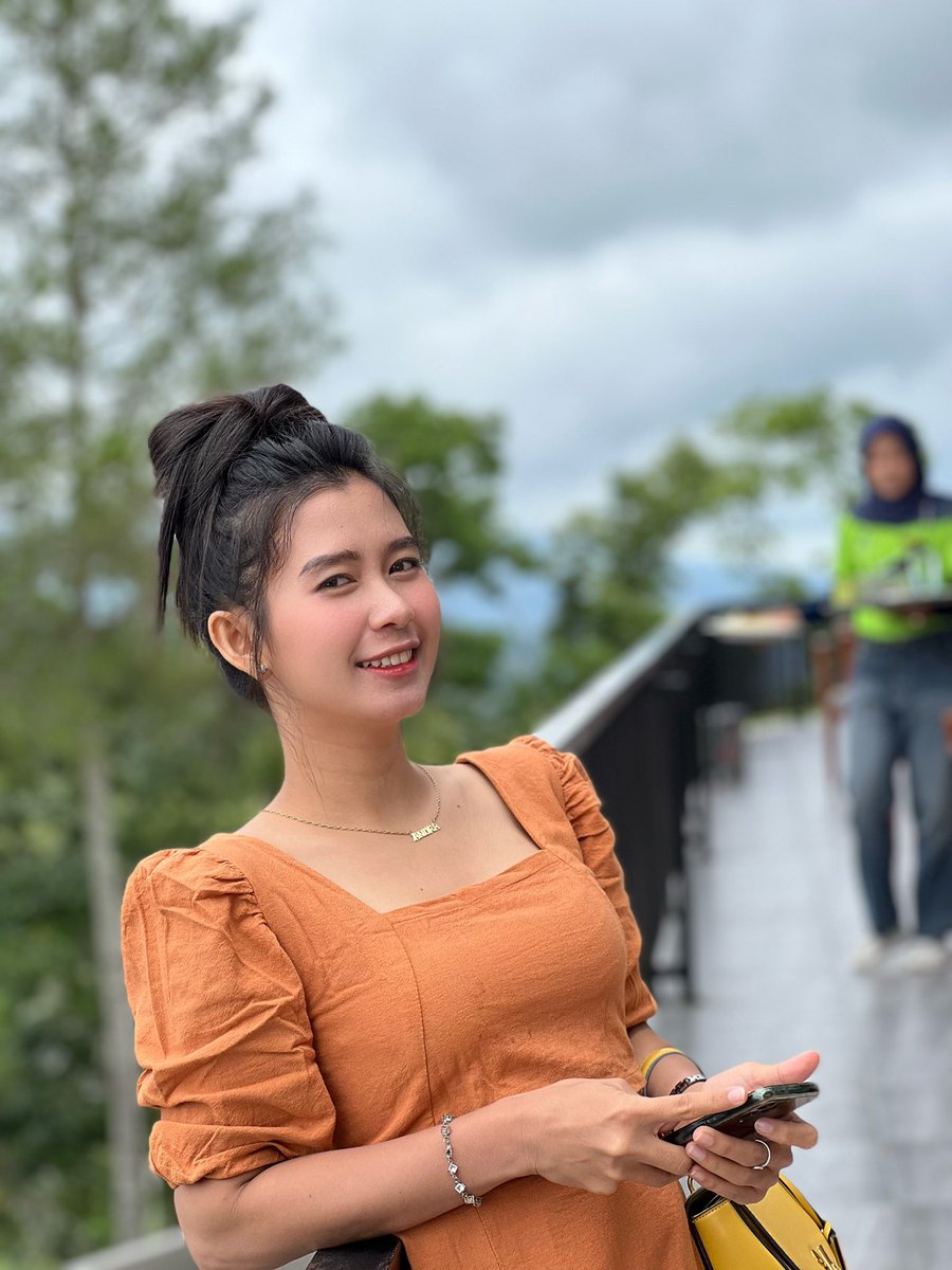 Pernah bahagia bersama mu