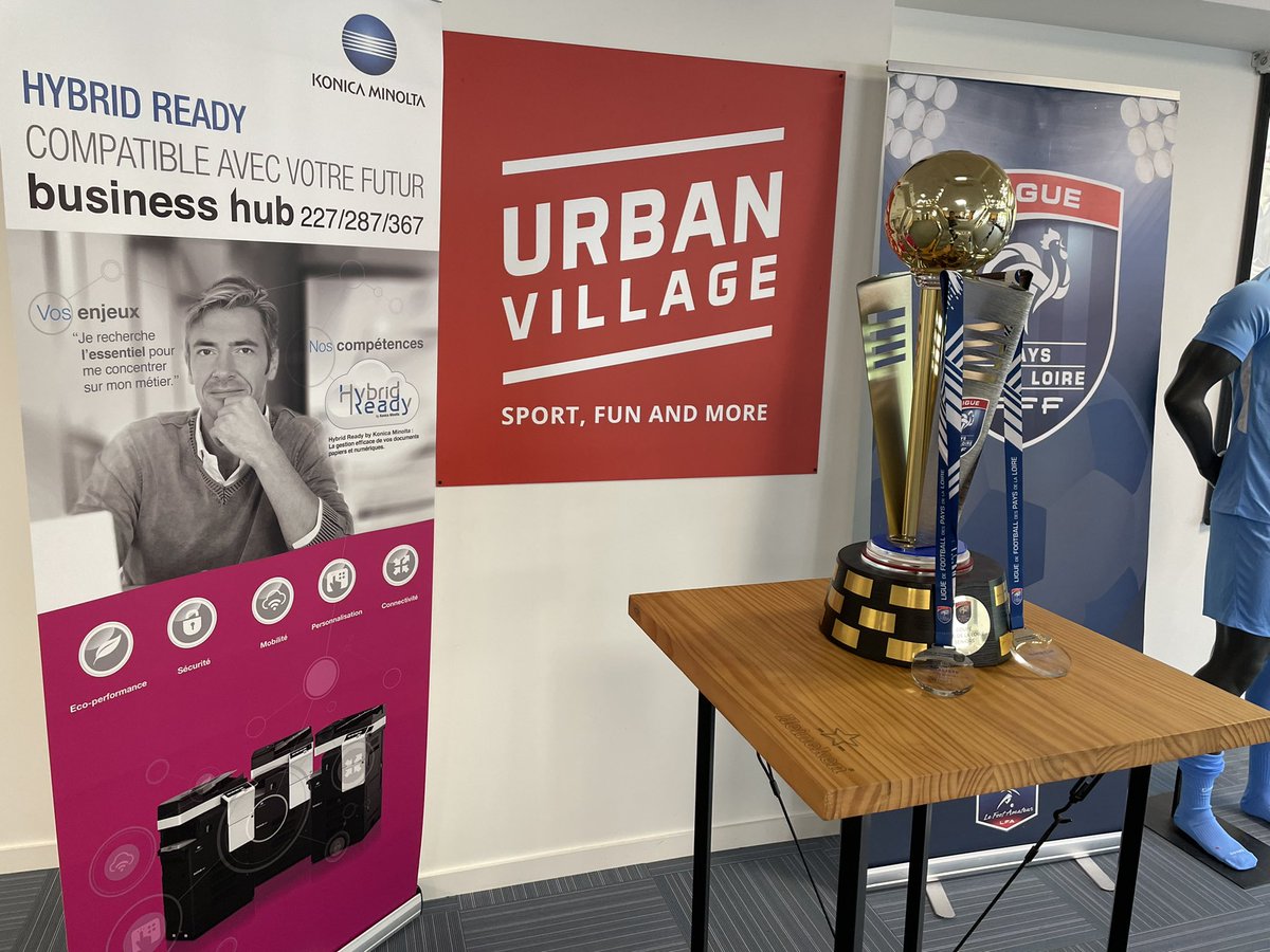 🏆 Rendez-vous à 19h pour notre soirée de tirage du tableau final de la Coupe des Pays de la Loire Seniors Masculins @KonicaMinoltafr en direct sur cette même page des locaux d’<a href="/UrbanSoccerFR/">UrbanSoccer</a> <a href="/stsebsurloire/">Saint-Seb</a> 👌